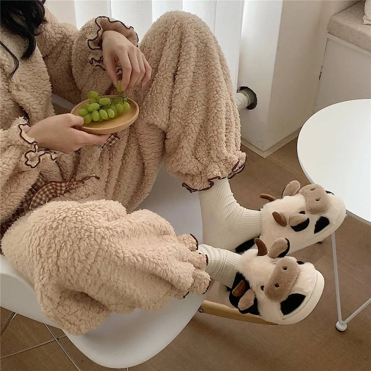 Avery - Kawaii Cow Fluffy Winter Slippers