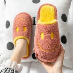 Cozy Fashionable Smiley Face Slippers